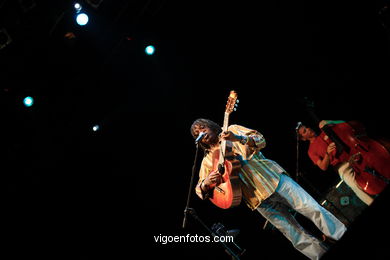 MILTON NASCIMENTO - FESTIVAL PARA VIGO ME VOY 2006- CASTRELOS