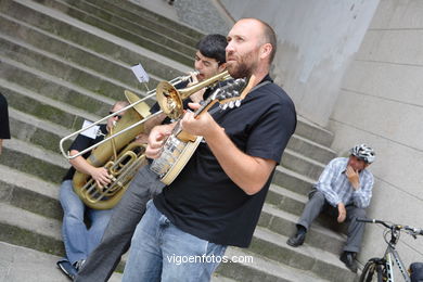 MR. DIXIE JAZZ BAND - JAZZ. II FESTIVAL DE VIGO IMAXINASONS 2006