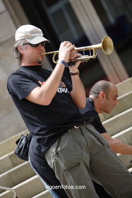 MR. DIXIE JAZZ BAND - JAZZ. II FESTIVAL OF VIGO IMAXINASONS 2006