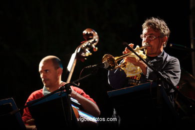 ITALIAN INSTABILE ORCHESTRA  - JAZZ. II FESTIVAL DE VIGO IMAXINASONS 2006