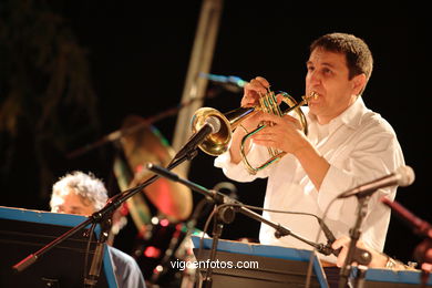 ITALIAN INSTABILE ORCHESTRA  - JAZZ. II FESTIVAL DE VIGO IMAXINASONS 2006