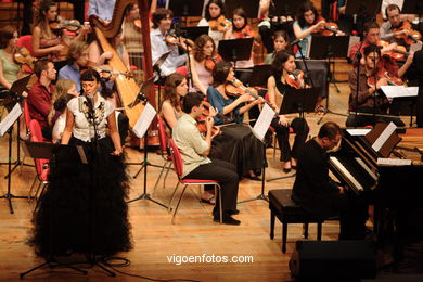 MARÍA JOÂO Y LARINGA - JAZZ. II FESTIVAL OF VIGO IMAXINASONS 2006