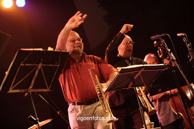 WILLIEM BREUKER KOLLEKTIEF - JAZZ. II FESTIVAL DE VIGO IMAXINASONS 2006