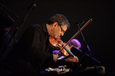 LLUIS VIDAL - VERMEER - JAZZ. II FESTIVAL DE VIGO IMAXINASONS 2006