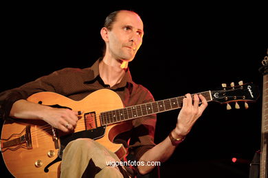 CUCHÚS PIMENTEL - JAZZ. II FESTIVAL DE VIGO IMAXINASONS 2006