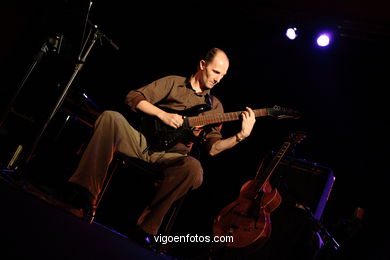 CUCHÚS PIMENTEL - JAZZ. II FESTIVAL DE VIGO IMAXINASONS 2006