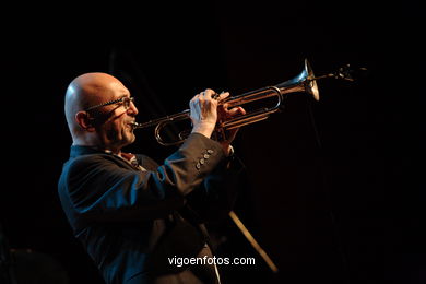 TOMASZ STANKO - JAZZ. II FESTIVAL DE VIGO IMAXINASONS 2006