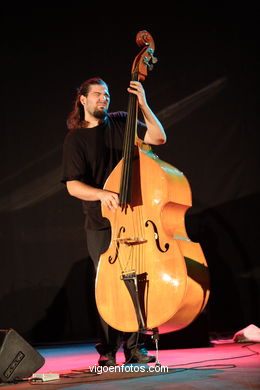 SUMRRÁ - MARTÍN CÓDAX - JAZZ. II FESTIVAL OF VIGO IMAXINASONS 2006