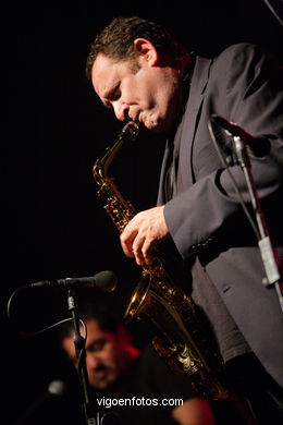 DANIEL FLORS - JAZZ. III FESTIVAL DE VIGO IMAXINASONS 2007