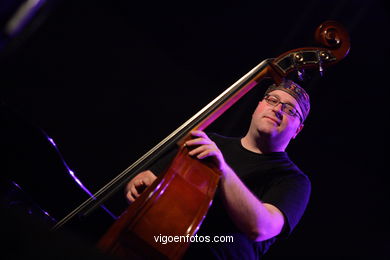 DANIEL FLORS - JAZZ. III FESTIVAL DE VIGO IMAXINASONS 2007