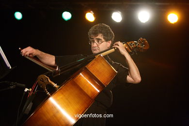 RENAUD GARCÍA-FONS - JEAN-LOUIS MARTINIER - JAZZ. III FESTIVAL OF VIGO (SPAIN) IMAXINASONS 2007