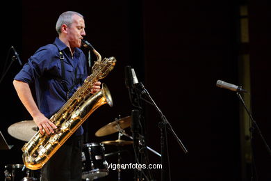 HENRI TEXIER STRADA SEXTET - JAZZ. III FESTIVAL DE VIGO IMAXINASONS 2007