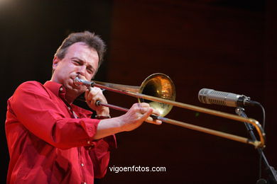HENRI TEXIER STRADA SEXTET - JAZZ. III FESTIVAL OF VIGO (SPAIN) IMAXINASONS 2007