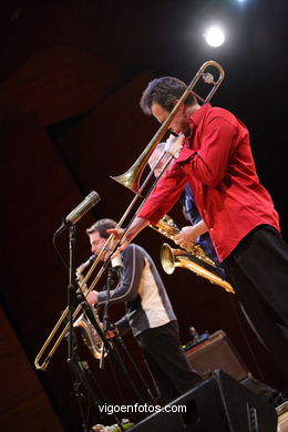 HENRI TEXIER STRADA SEXTET - JAZZ. III FESTIVAL OF VIGO (SPAIN) IMAXINASONS 2007