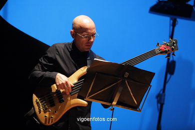 JAN GARBAREK GROUP FEATURING MANU KATCHE - JAZZ. III FESTIVAL OF VIGO (SPAIN) IMAXINASONS 2007