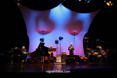 JAN GARBAREK GROUP FEATURING MANU KATCHE - JAZZ. III FESTIVAL DE VIGO IMAXINASONS 2007