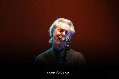 JAN GARBAREK GROUP FEATURING MANU KATCHE - JAZZ. III FESTIVAL OF VIGO (SPAIN) IMAXINASONS 2007