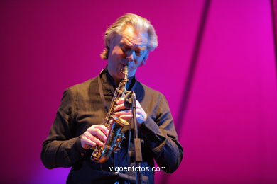 JAN GARBAREK GROUP FEATURING MANU KATCHE - JAZZ. III FESTIVAL DE VIGO IMAXINASONS 2007