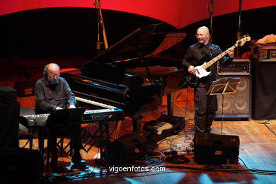 JAN GARBAREK GROUP FEATURING MANU KATCHE - JAZZ. III FESTIVAL OF VIGO (SPAIN) IMAXINASONS 2007