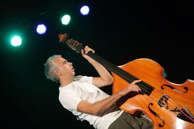 KIN GARCÍA TRIO - JAZZ. III FESTIVAL OF VIGO (SPAIN) IMAXINASONS 2007