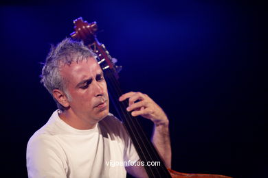 KIN GARCÍA TRIO - JAZZ. III FESTIVAL OF VIGO (SPAIN) IMAXINASONS 2007