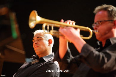 SIR CHARLES + 4 - JAZZ. III FESTIVAL OF VIGO (SPAIN) IMAXINASONS 2007