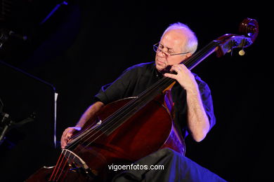 JOHN SURMAN QUARTET - JAZZ. III FESTIVAL OF VIGO (SPAIN) IMAXINASONS 2007