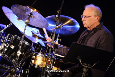 JOHN SURMAN QUARTET - JAZZ. III FESTIVAL OF VIGO (SPAIN) IMAXINASONS 2007