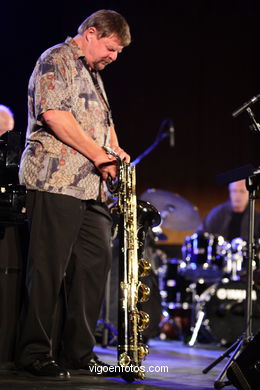 JOHN SURMAN QUARTET - JAZZ. III FESTIVAL DE VIGO IMAXINASONS 2007