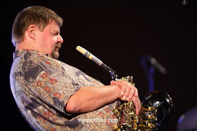 JOHN SURMAN QUARTET - JAZZ. III FESTIVAL OF VIGO (SPAIN) IMAXINASONS 2007