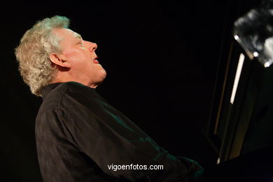 JOHN SURMAN QUARTET - JAZZ. III FESTIVAL DE VIGO IMAXINASONS 2007