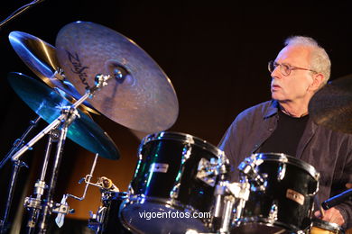 JOHN SURMAN QUARTET - JAZZ. III FESTIVAL OF VIGO (SPAIN) IMAXINASONS 2007