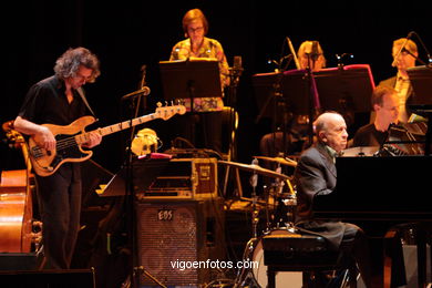 MARTIAL SOLAL NEWDECABAND - JAZZ. VI FESTIVAL DE VIGO IMAXINASONS 2010