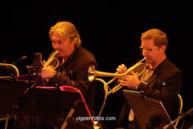 MARTIAL SOLAL NEWDECABAND - JAZZ. VI FESTIVAL DE VIGO IMAXINASONS 2010