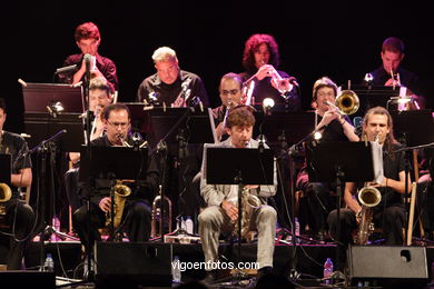 RAMÓN CARDO BIG BAND - JAZZ IMAXINASONS