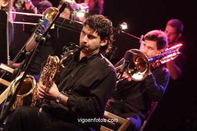 RAMÓN CARDO BIG BAND - JAZZ IMAXINASONS