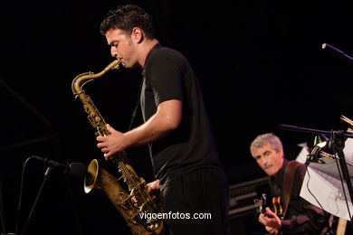 RAMÓN CARDO BIG BAND - JAZZ IMAXINASONS