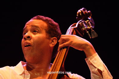 STANLEY CLARKE, BELA FLECK Y JEAN LUC PONTY - JAZZ IMAXINASONS