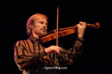 STANLEY CLARKE, BELA FLECK E JEAN LUC PONTY - JAZZ IMAXINASONS