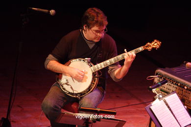 STANLEY CLARKE, BELA FLECK AND JEAN LUC PONTY - JAZZ IMAXINASONS