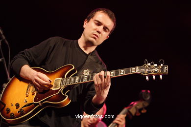 QUINTANS CHARLIN ANGEL REY TRIO - JAZZ IMAXINASONS