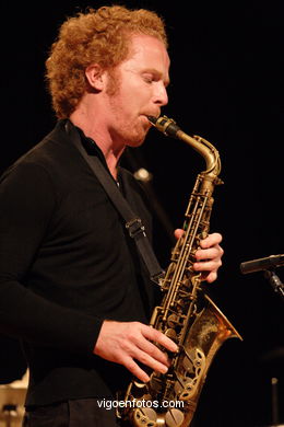 NILS WOGRAM - ROOT 70 - JAZZ IMAXINASONS