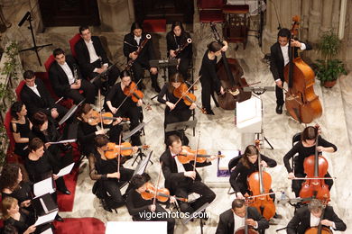 SINFONIETA DE VIGO Y CAMERATA AD LIBITUM