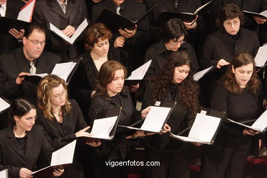 SINFONIETA DE VIGO Y CAMERATA AD LIBITUM