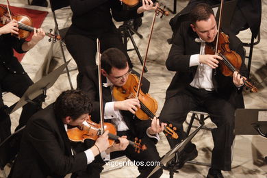 SINFONIETA DE VIGO E CAMERATA AD LIBITUM