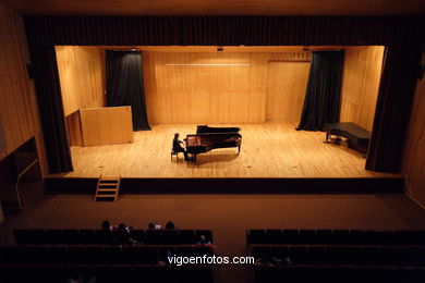 RAUL SANTOS - PIANO -  GENERATION 2000+5 - VIGO - SPAIN