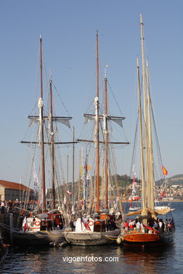 BARCOS NO PORTO - DESAFIO ATLÁNTICO DE GRANDES VELEROS - REGATA CUTTY SARK. 2009 - TALL SHIPS ATLANTIC CHALLENGE 2009