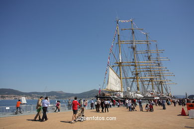 BARCOS NO PORTO - DESAFIO ATLÁNTICO DE GRANDES VELEROS - REGATA CUTTY SARK. 2009 - TALL SHIPS ATLANTIC CHALLENGE 2009