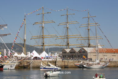 BARCOS NO PORTO - DESAFIO ATLÁNTICO DE GRANDES VELEROS - REGATA CUTTY SARK. 2009 - TALL SHIPS ATLANTIC CHALLENGE 2009