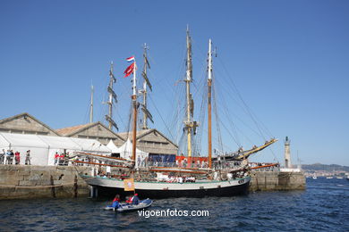 SHIPS IN VIGO - TALL SHIPS ATLANTIC CHALLENGE 2009 - VIGO, SPAIN. CUTTY SARK. 2009 - 